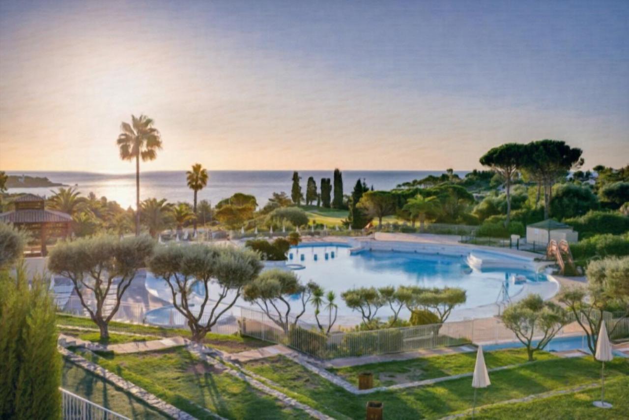 Cozy Apartment In Agay With Stunning Views Saint-Raphaël エクステリア 写真