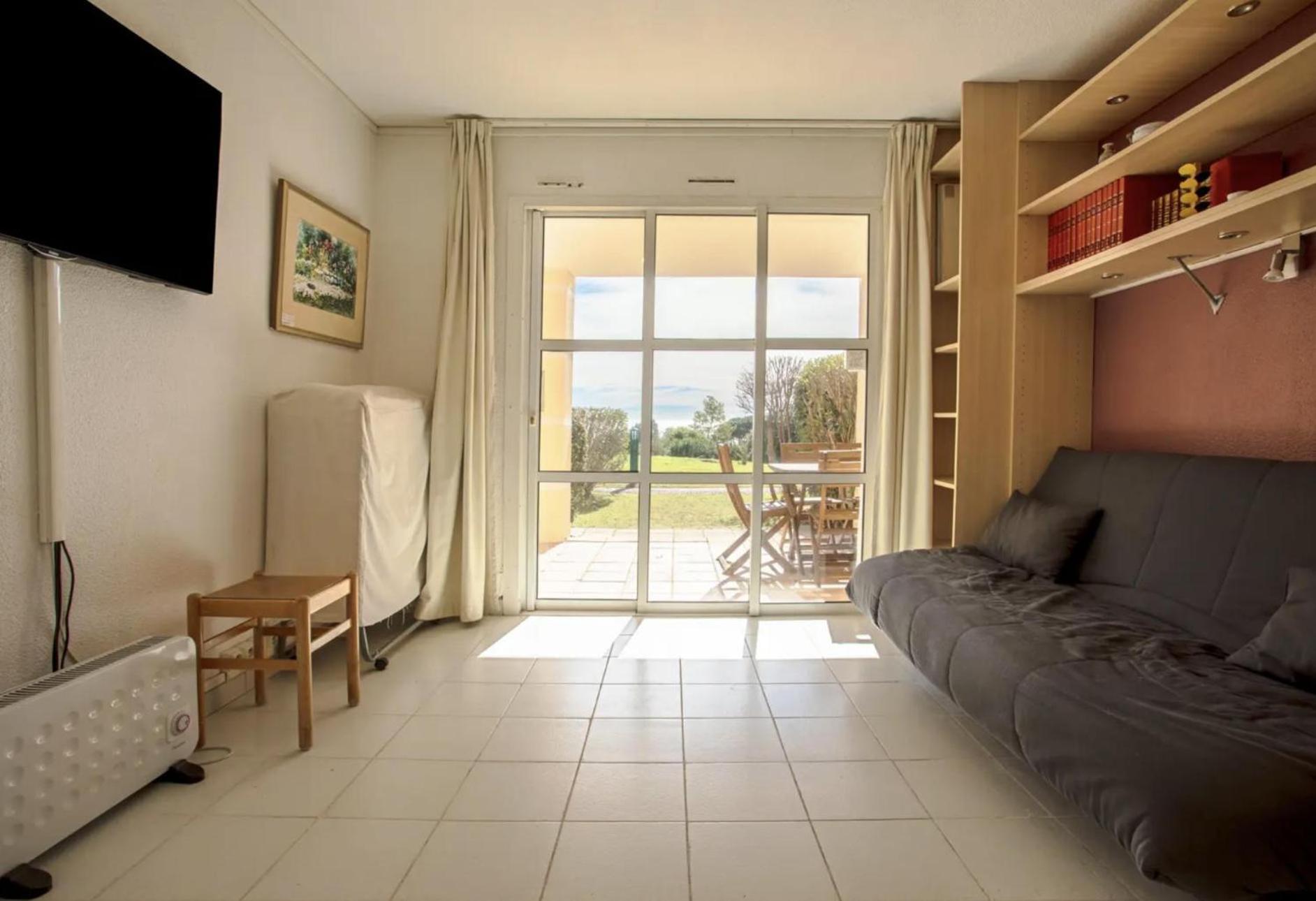 Cozy Apartment In Agay With Stunning Views Saint-Raphaël エクステリア 写真